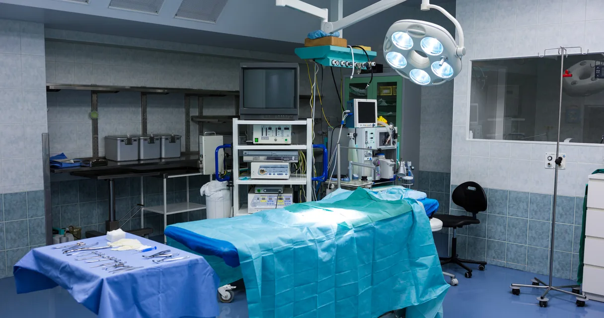 Sistema de ar condicionado hospitalar: por que o controle do ar é vital em ambientes de saúde?